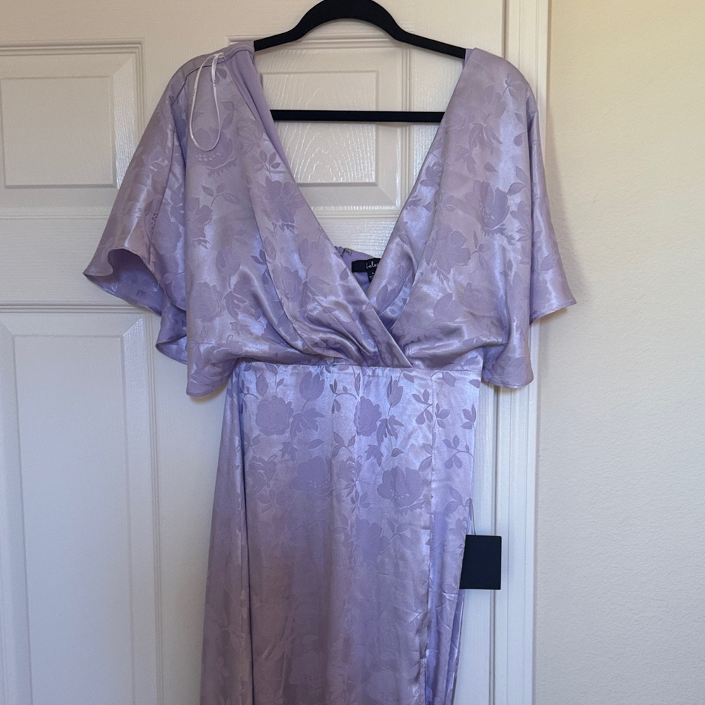 Lulu's Lavender Floral Maxi Dress - Picture 2 of 2